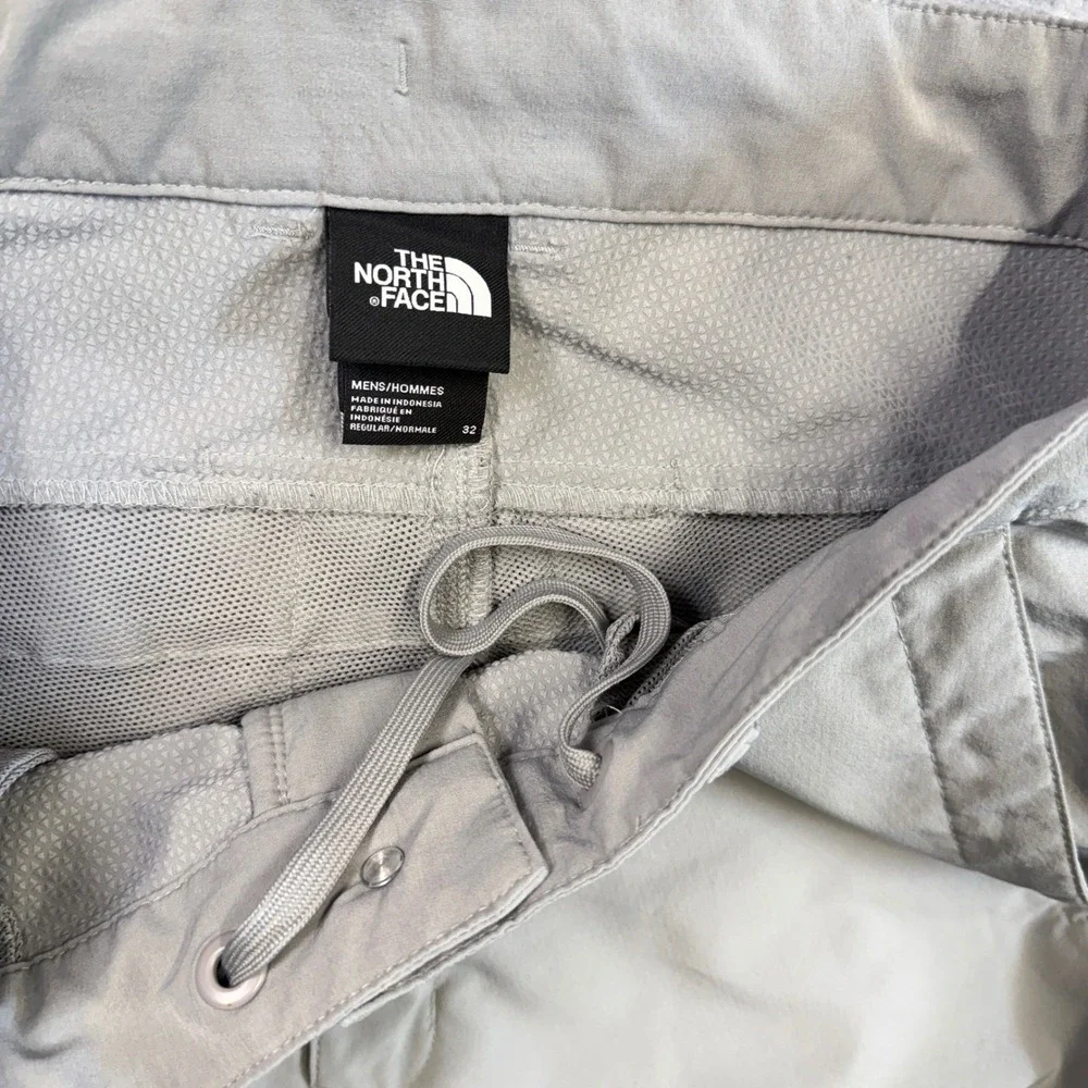 The North Face‎ Mens Paramount Active Hiking Shorts Grey Size 32 Stretch Trail